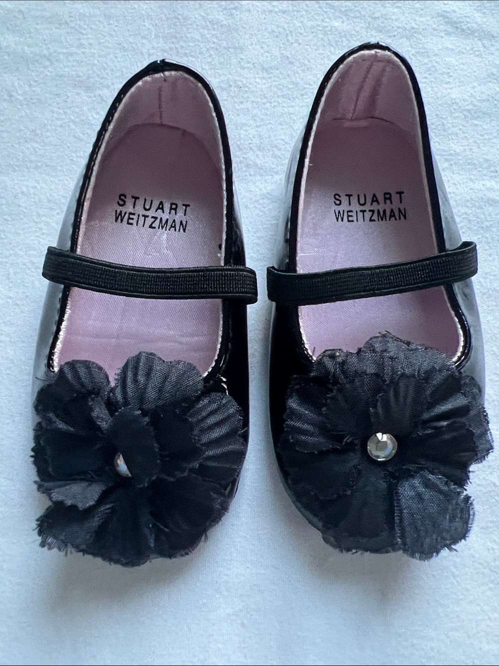 Stuart Weitzman | Baby Shoes Black Patent Mary Janes with Flower Accent Size 3